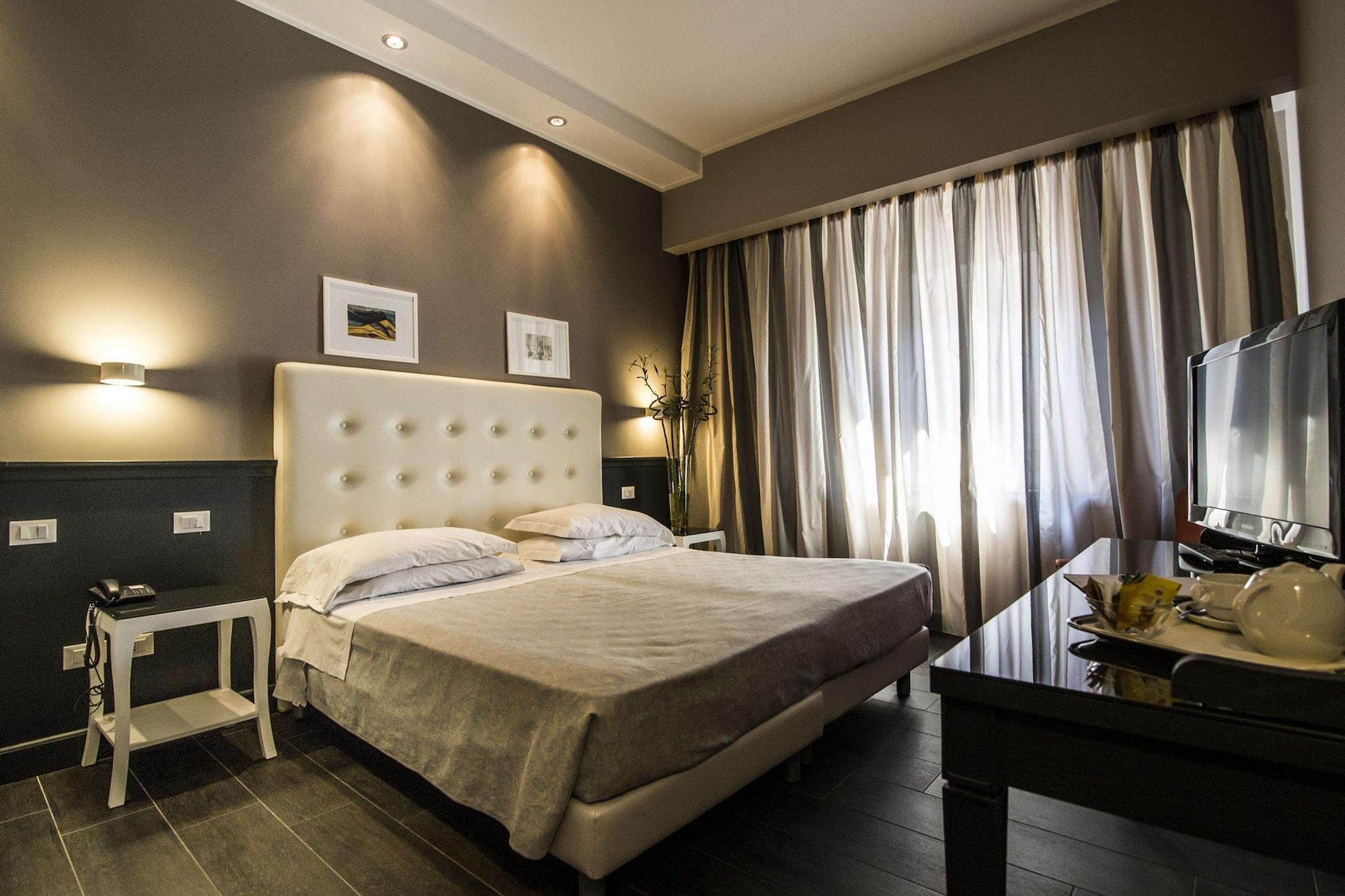 Hotel Mediterraneo 3*